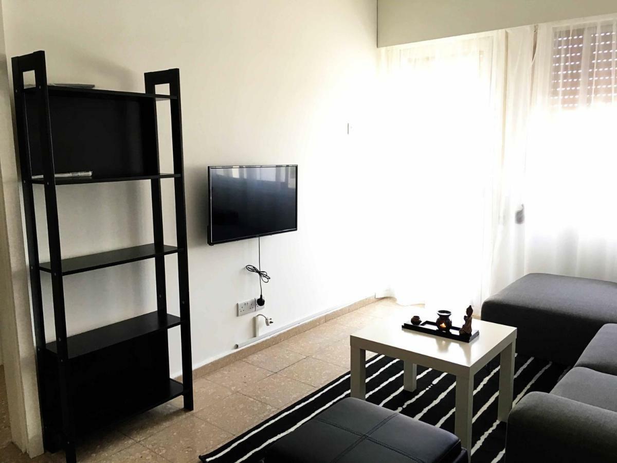 Home Away One Bedroom Apartment In نيقوسيا المظهر الخارجي الصورة